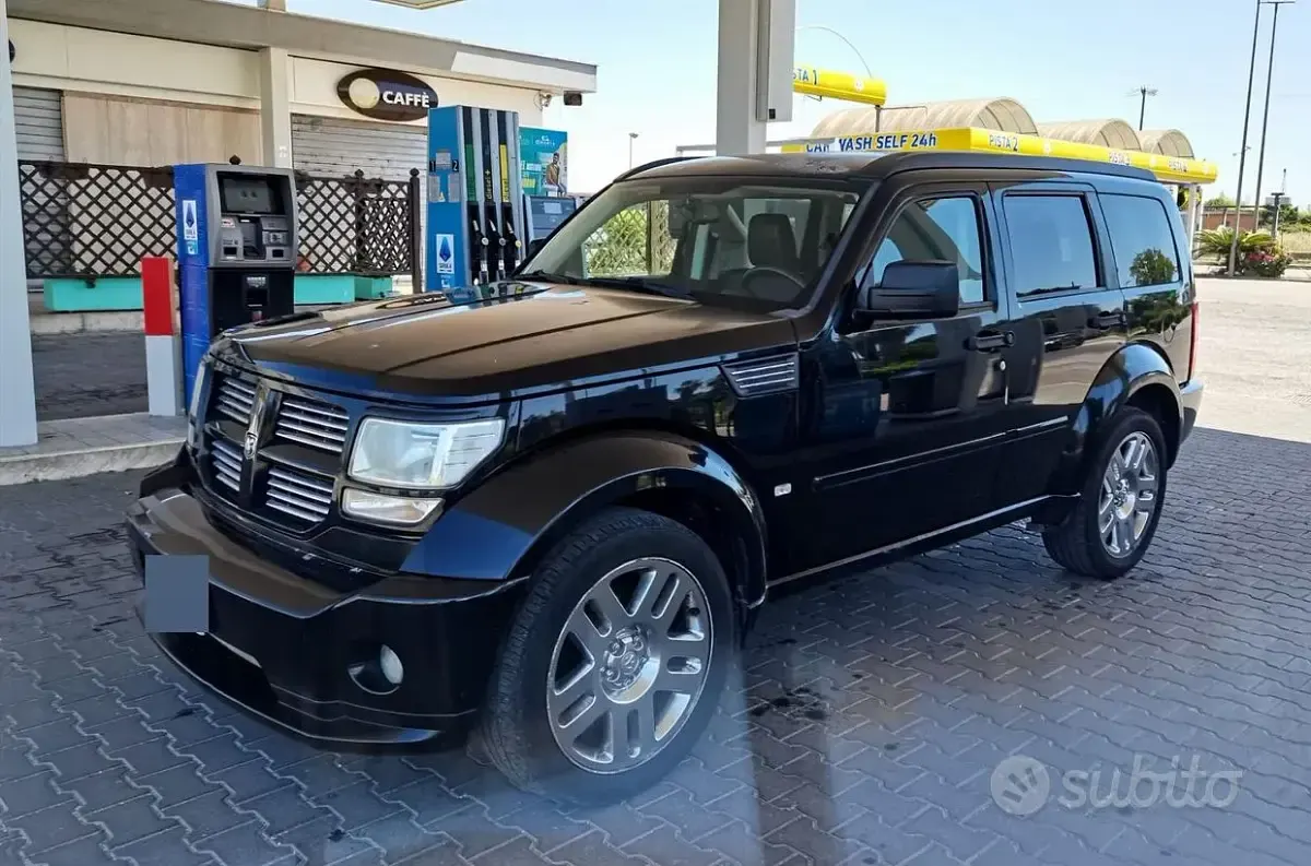 Usata Dodge Nitro 177 CV (130 kW) 2007 Blu SUV