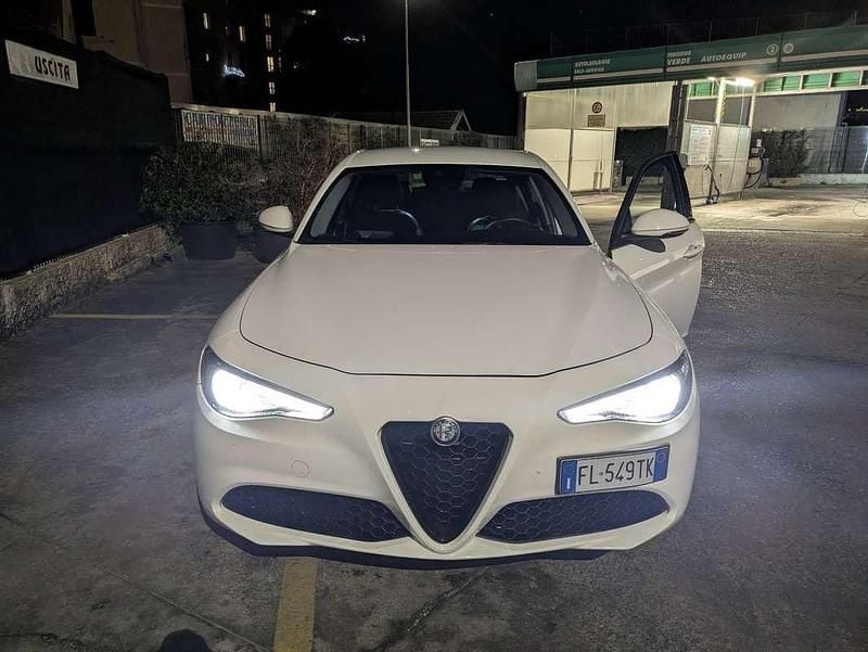 Usata Alfa Romeo Giulia Super 150 CV (110 kW) 2017 Berlina