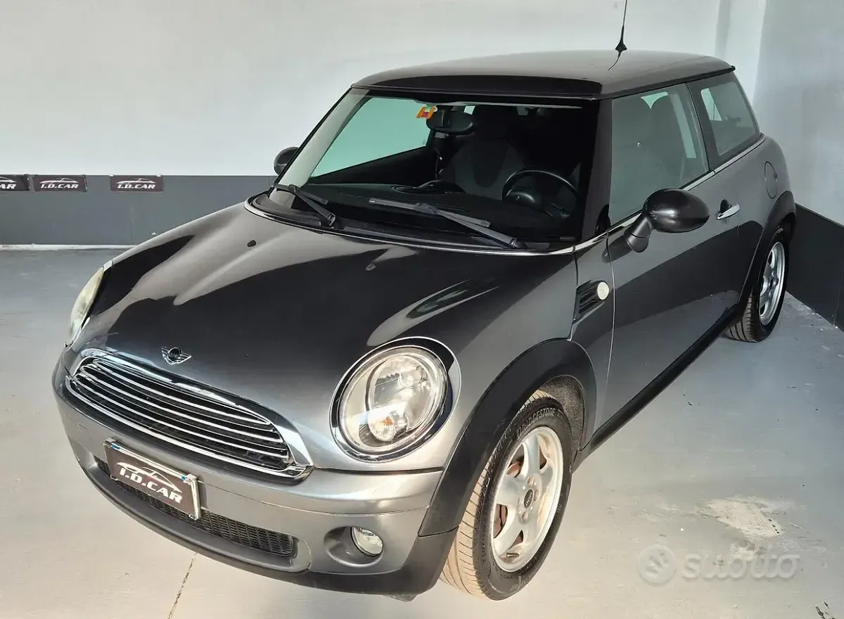 Usata Mini ONE 75 CV (55 kW) 2009 Grigio Utilitaria