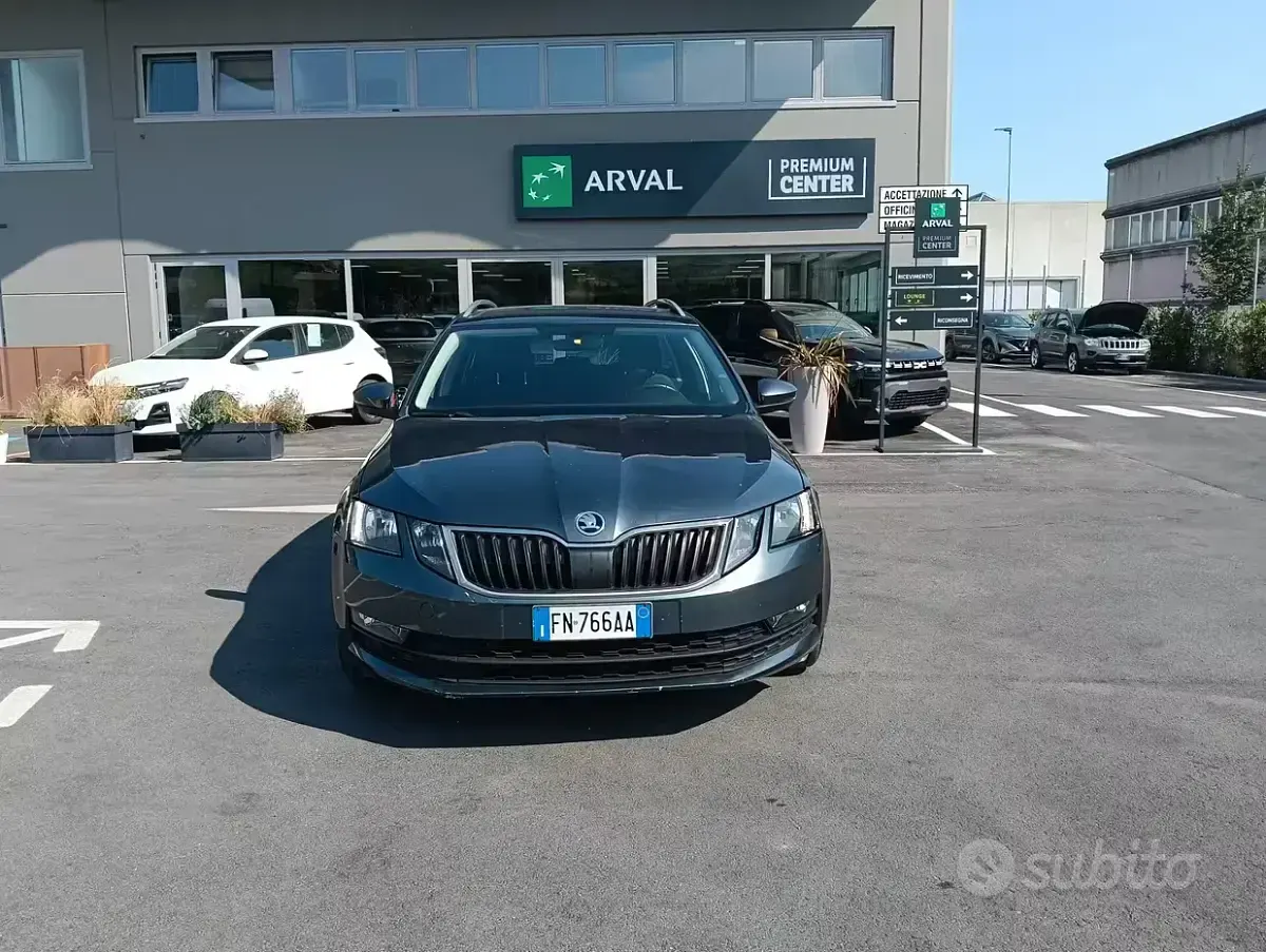 Usata Skoda Octavia G-TEC Ambition 110 CV (80 kW) 2018 Grigio Station wagon