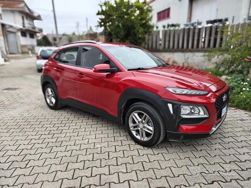 Usata Hyundai Kona 115 CV (84 kW) 2019 Rosso SUV
