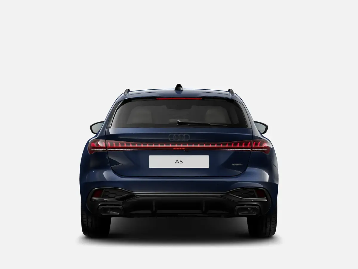 Nuova Audi A5 S-Line 252 CV (185 kW) 2026 Blu firmamento metallizzato Station wagon