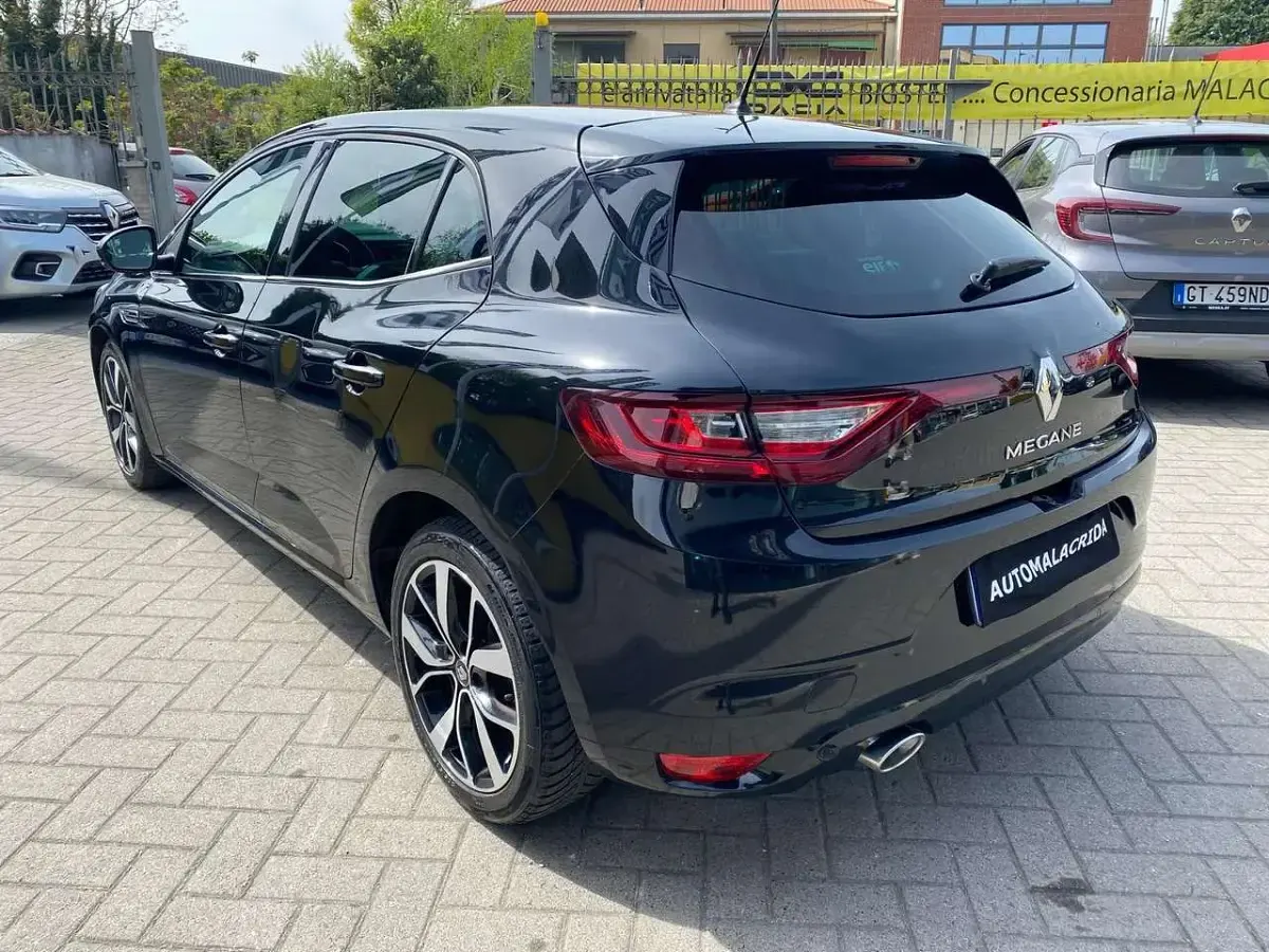Usata Renault Mégane IV Intens 116 CV (85 kW) 2019 Nero etoile Berlina