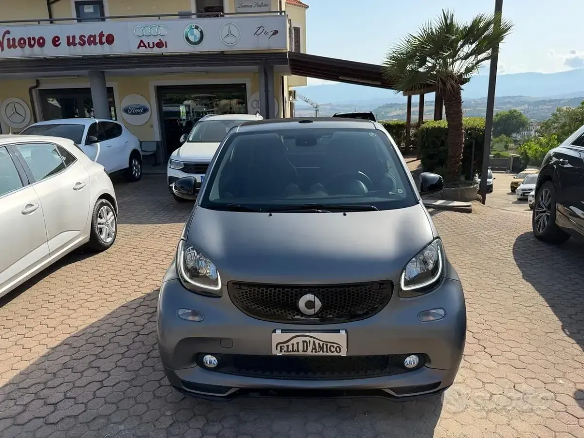Usata Smart ForTwo Cabrio Brabus 90 CV (66 kW) 2016 Grigio Cabrio