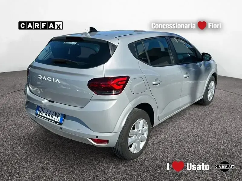 Usata Dacia Sandero Expression 101 CV (74 kW) 2023 Grigio Utilitaria