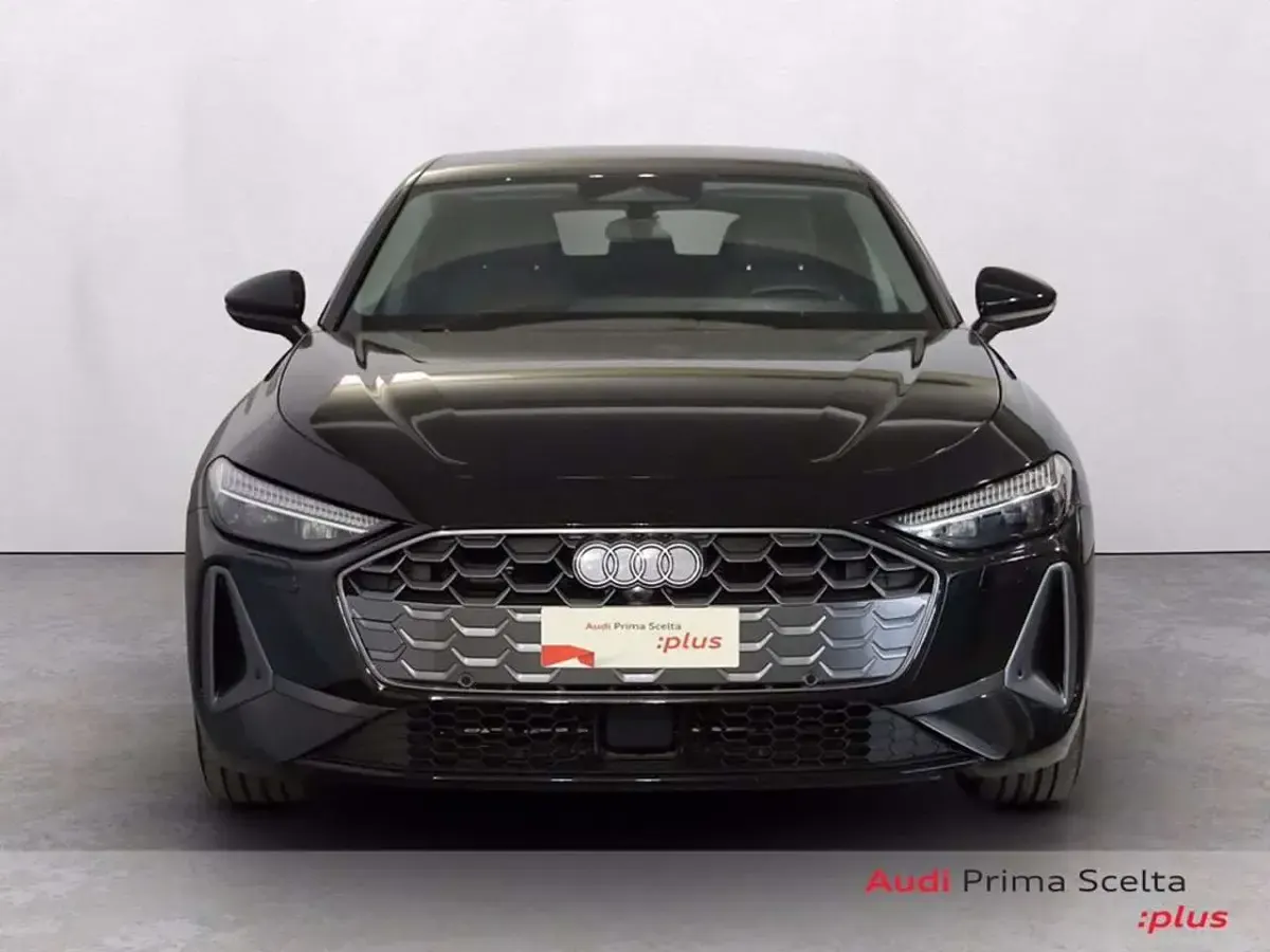 Gebraucht Audi A5 Business 204 PS (150 kW) 2025 Schwarz Limousine