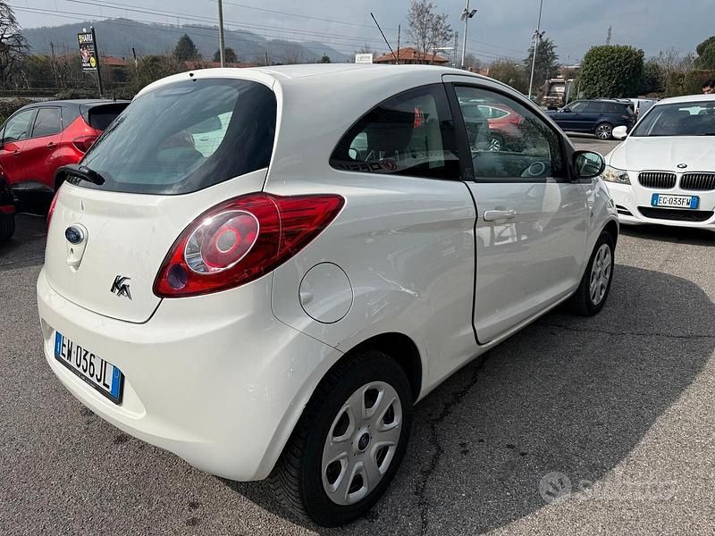 Usata Ford Ka 69 CV (50 kW) 2014 Bianco Berlina