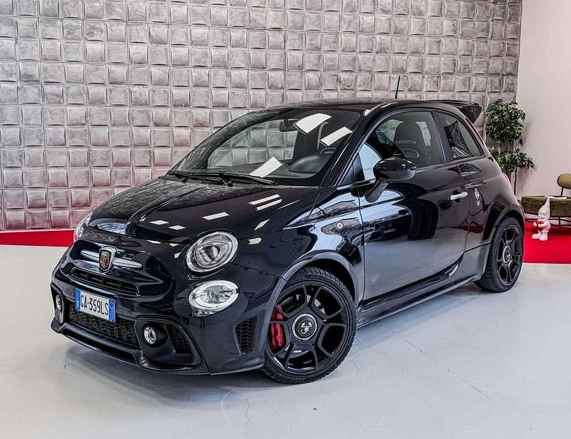 Usata Abarth 595 Pista 165 CV (121 kW) 2020 Nero Utilitaria