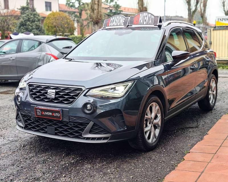 Usata Seat Arona FR 95 CV (69 kW) 2023 Grigio SUV