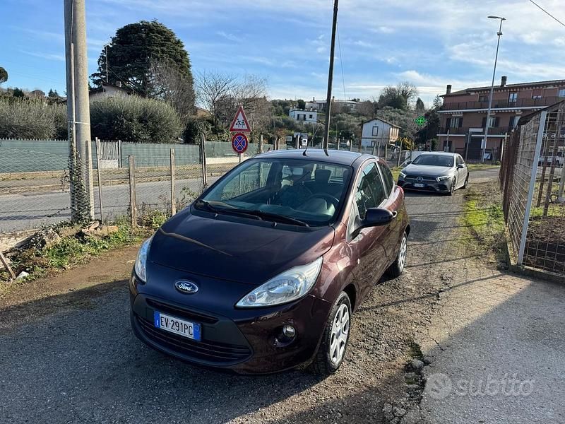 Marrone Usata 2014 Ford Ka Titanium Due volumi | 4800 € (Buon prezzo) - Immagine 1/4