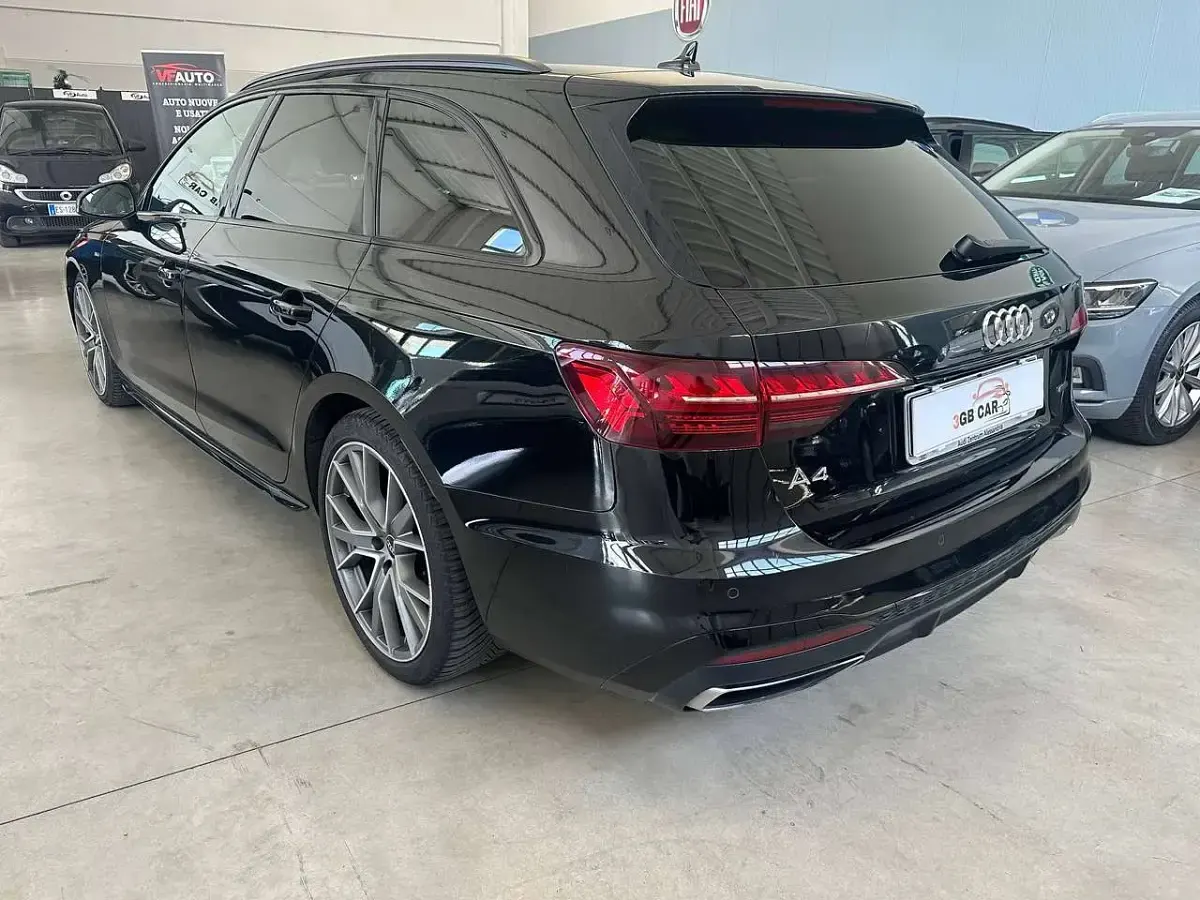 Usata Audi A4 S-Line 204 CV (150 kW) 2022 Nero Station wagon