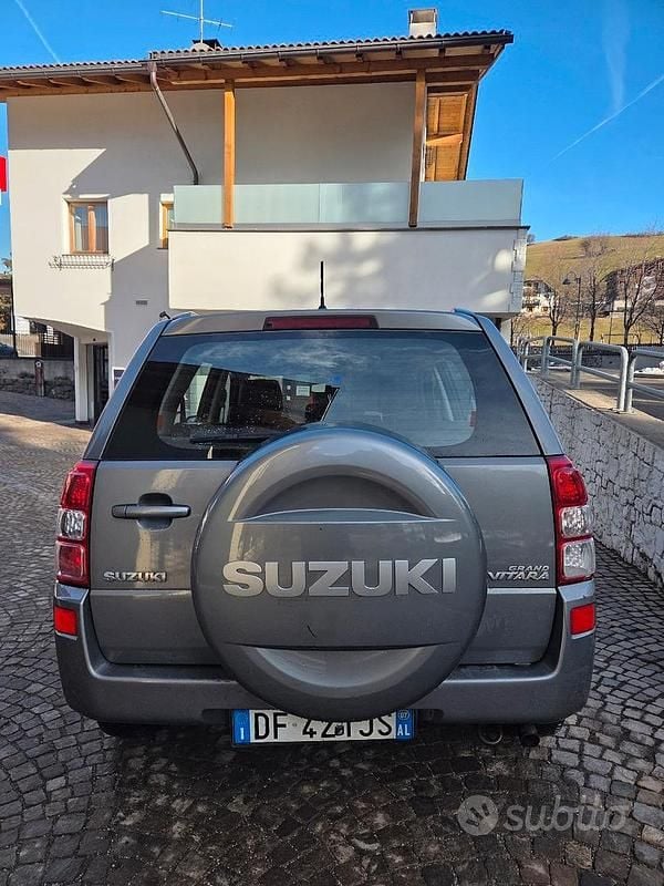 Usata Suzuki Grand Vitara 2005 Grigio Station wagon