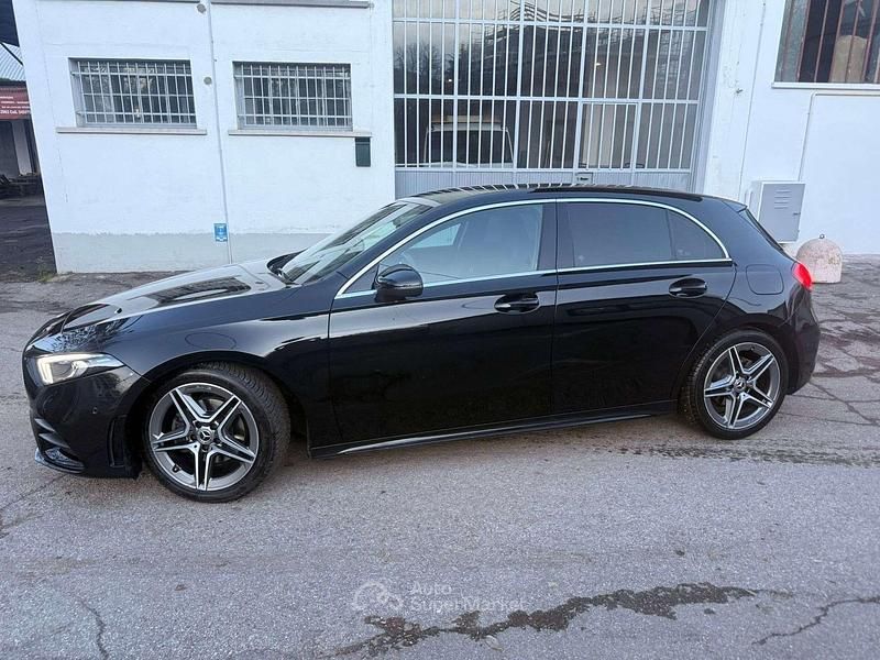 Usata Mercedes A180 Premium 136 CV (100 kW) 2020 Nero Berlina