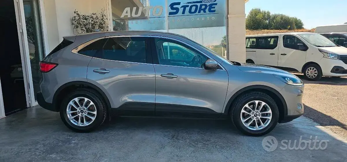 Usata Ford Kuga Titanium 120 CV (88 kW) 2020 SUV
