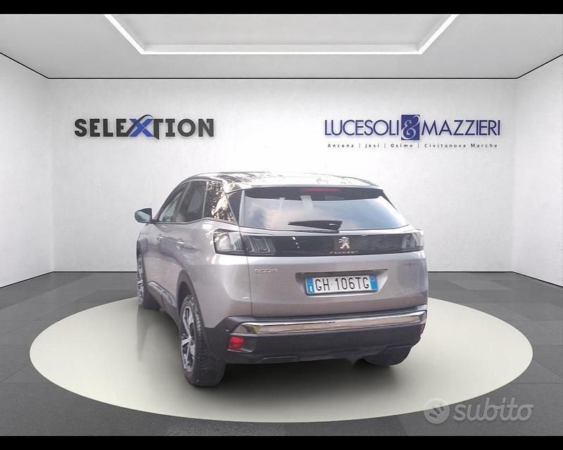 Usata Peugeot 3008 S 131 CV (96 kW) 2022 Grigio SUV