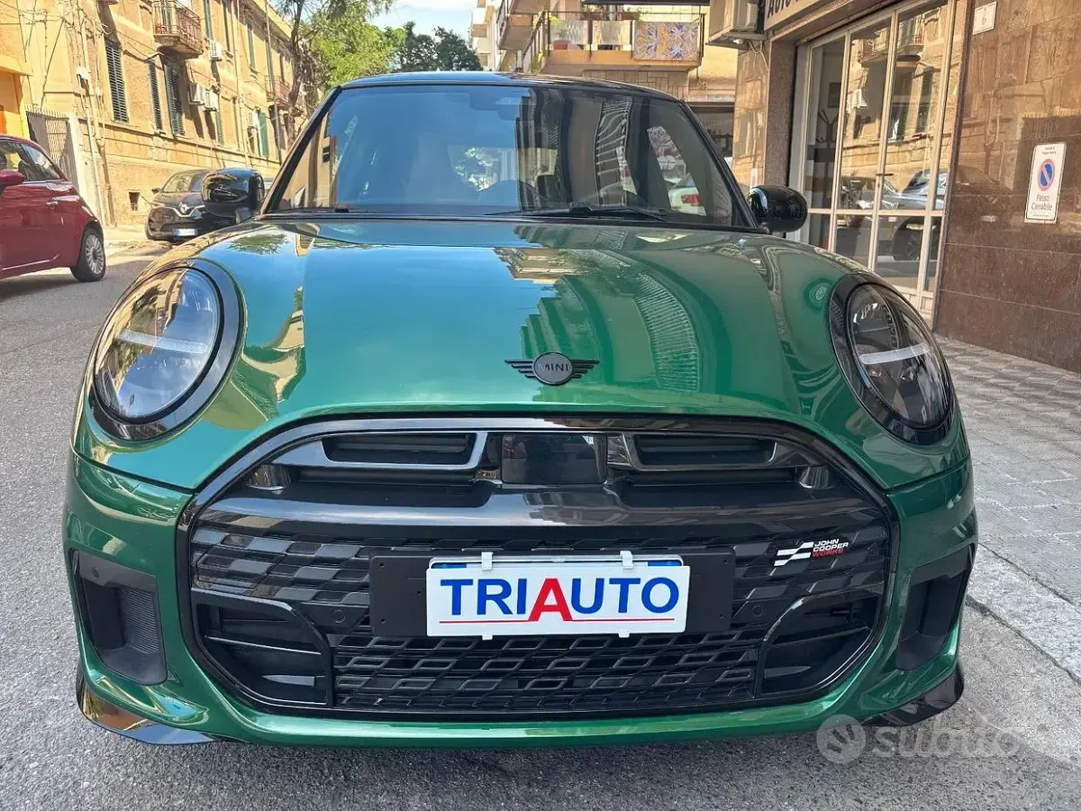 Usata Mini John Cooper Works 204 CV (150 kW) 2026 Verde Utilitaria