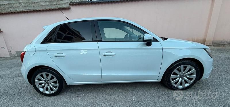 Usata Audi A1 Sportback Ambition 105 CV (77 kW) 2014 Bianco Utilitaria