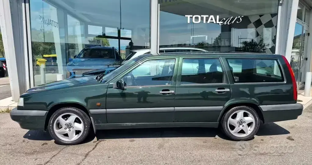 Usata Volvo 850 211 CV (155 kW) 1995 Verde metallizzato Station wagon