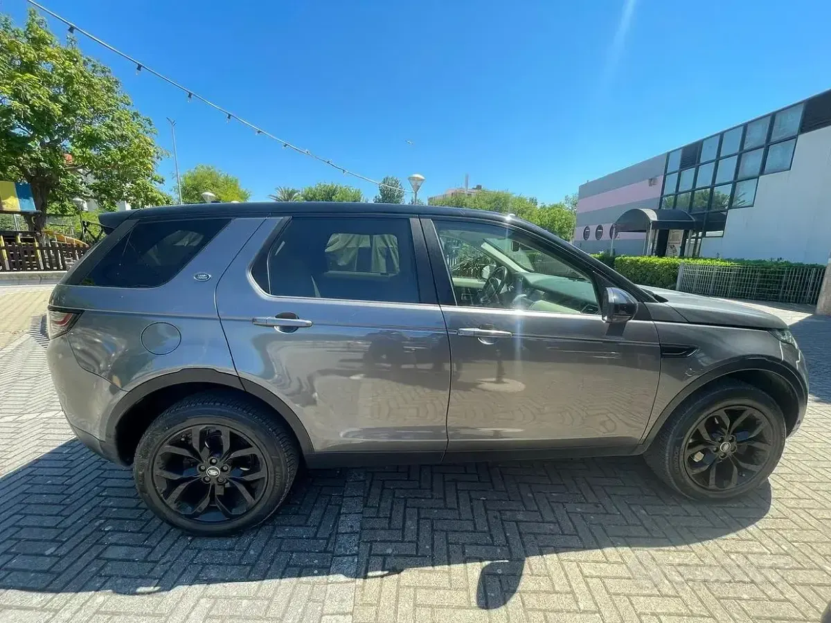Usata Land Rover Discovery Sport 179 CV (131 kW) 2016 Grigio SUV