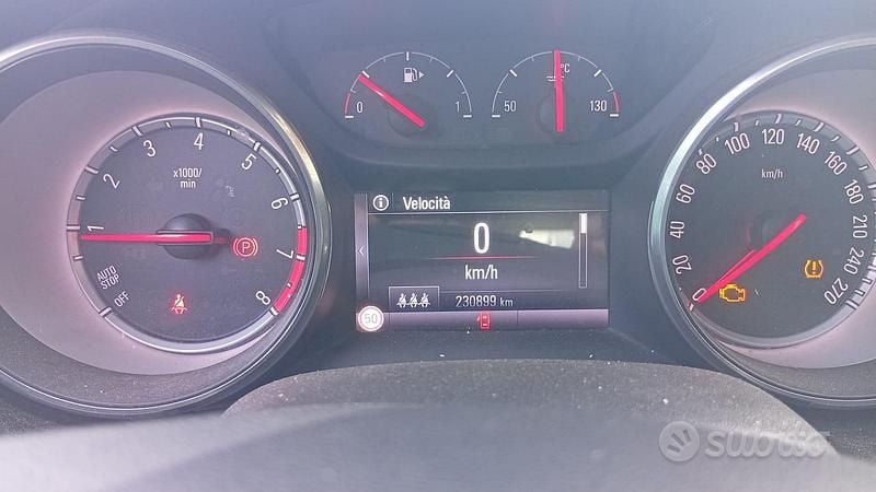 Usata Opel Astra 130 CV (95 kW) 2016 Berlina