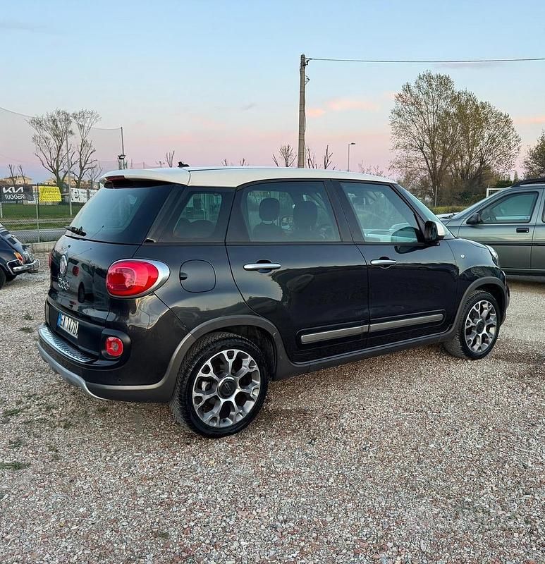 Usata Fiat 500L Trekking 85 CV (62 kW) 2014 Grigio Monovolume