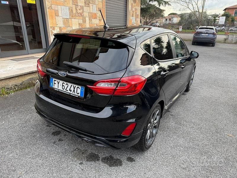 Usata Ford Fiesta ST-Line 101 CV (74 kW) 2019 Nero Utilitaria
