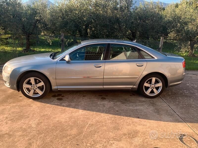 Usata Audi A8 233 CV (171 kW) 2009 Grigio Berlina