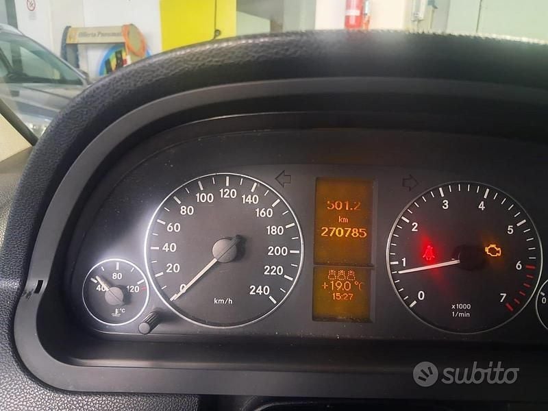 Usata Mercedes A150 95 CV (69 kW) 2006 Nero Berlina