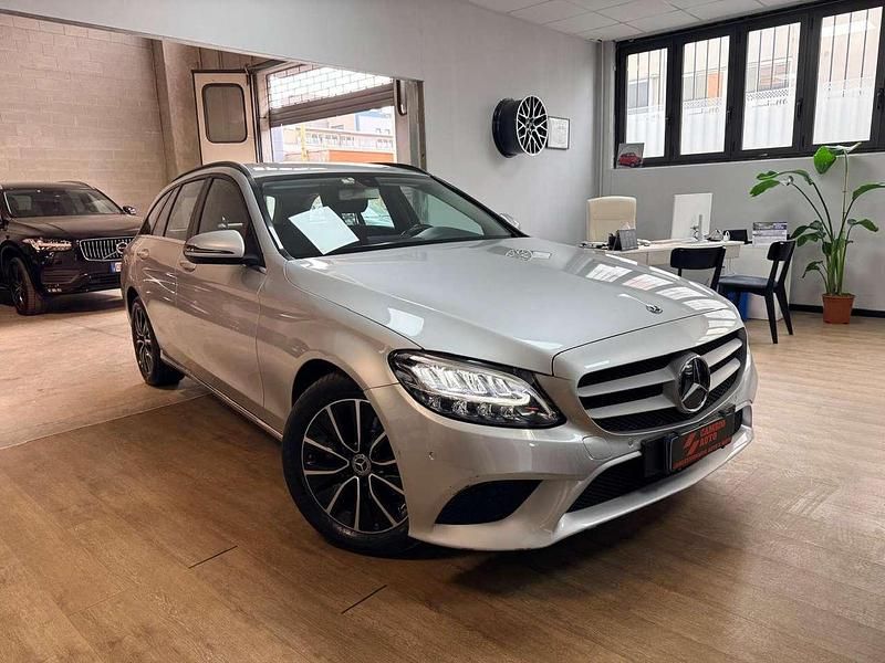 Usata Mercedes C220 194 CV (142 kW) 2019 Grigio Station wagon