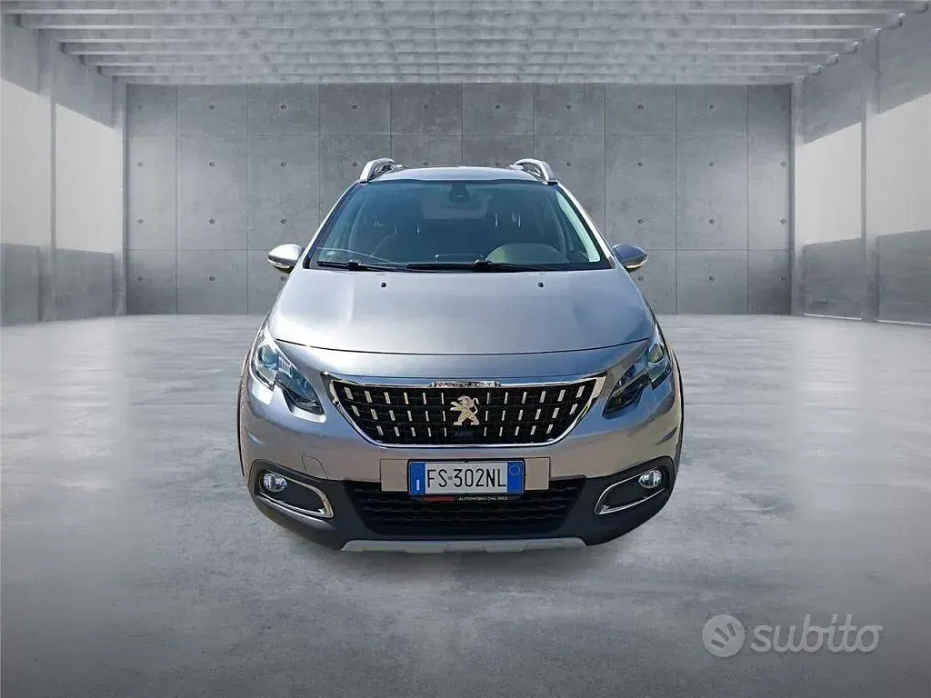Usata Peugeot 2008 Allure 131 CV (96 kW) 2019 Grigio SUV