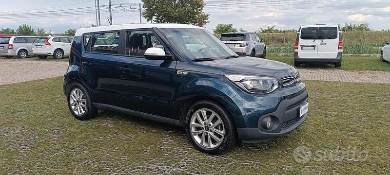 Usata Kia Soul 136 CV (100 kW) 2018 Blu SUV