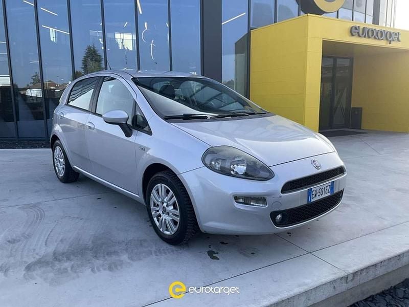 Argento Usata 2014 Fiat Punto Lounge Due volumi | 4500 € (Buon prezzo) - Immagine 1/4