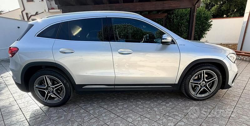 Usata Mercedes GLA200 2022 Grigio SUV
