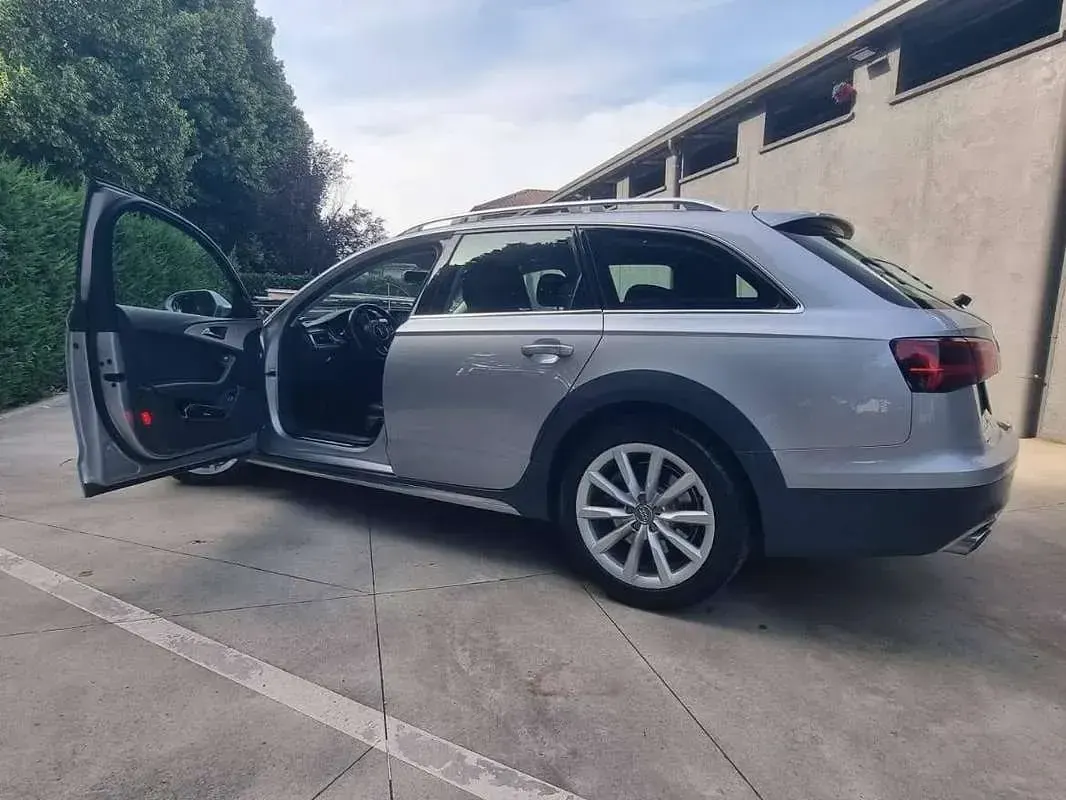 Usata Audi A6 Allroad Business Plus 218 CV (160 kW) 2016 Argento Station wagon