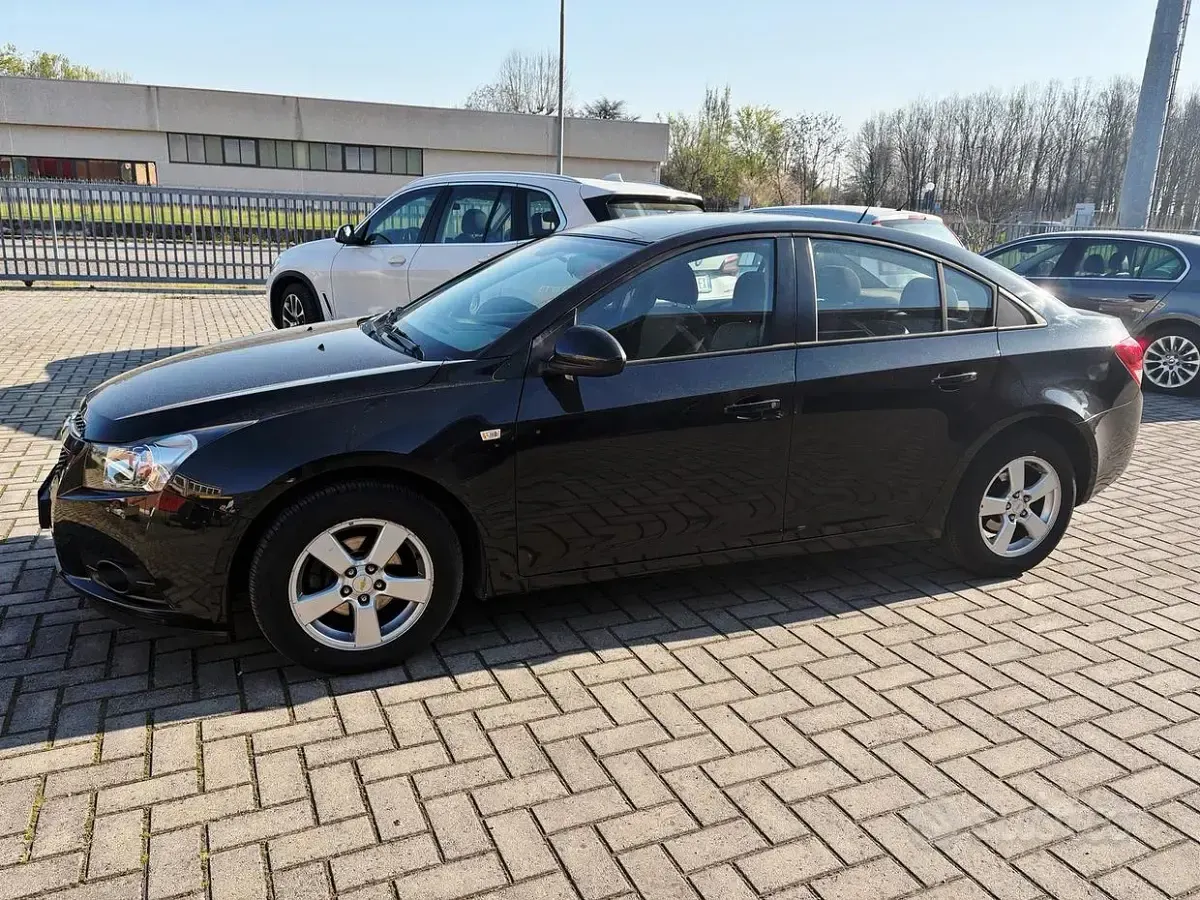 Usata Chevrolet Cruze LS 124 CV (91 kW) 2011 Nero Berlina