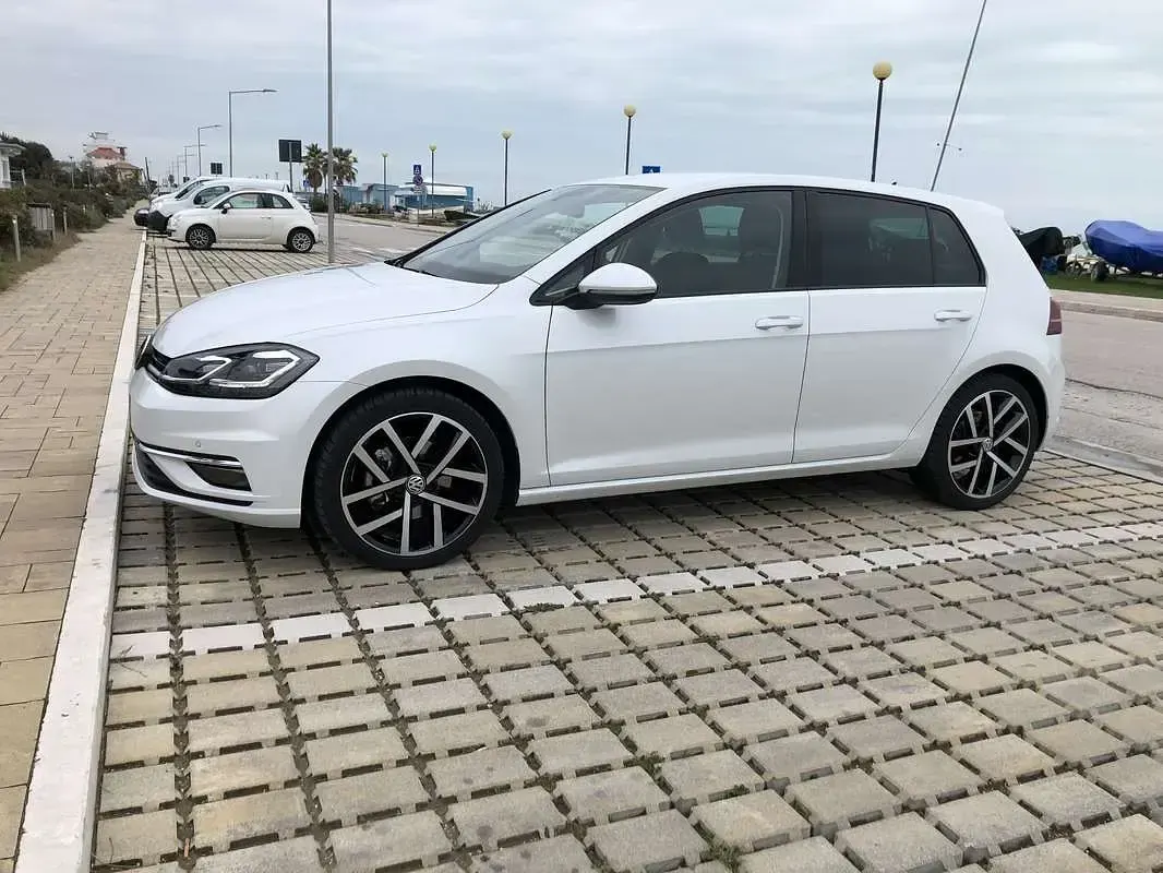 Usata VW Golf VII Executive 116 CV (85 kW) 2017 Berlina