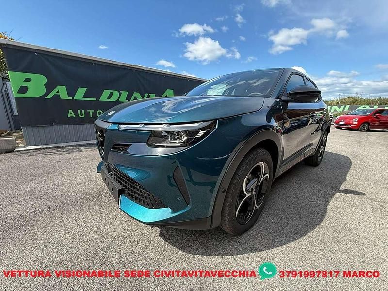 Nuova Alfa Romeo GT Junior Edizione Speciale 136 CV (100 kW) 2025 Verde Berlina