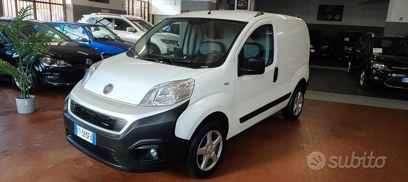 Bianco Usata 2018 Fiat Fiorino Furgone | 6999 € (Molto cara) - Immagine 1/4