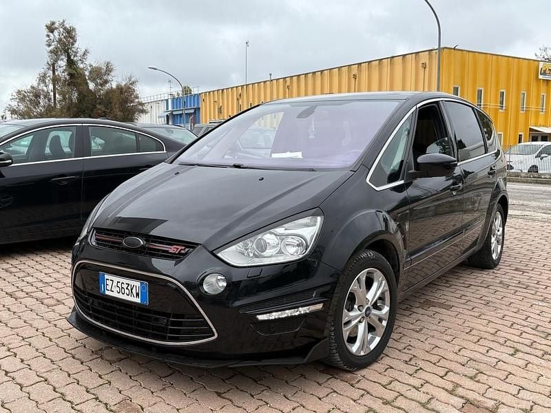 Nero Usata 2011 Ford S-MAX Business Edition Monovolume | 6000 € (Cara) - Immagine 1/4