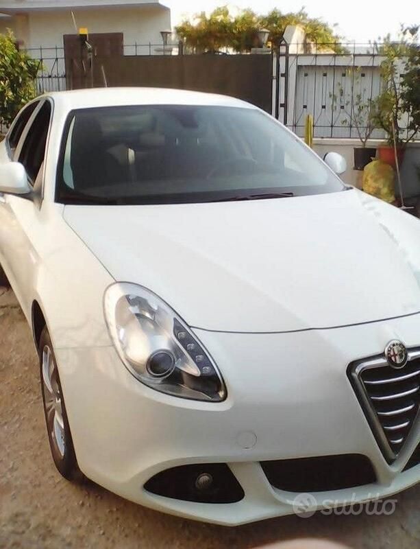 Usata 2013 Alfa Romeo Giulietta Due volumi | 5000 € (Ottimo prezzo) - Immagine 1/1