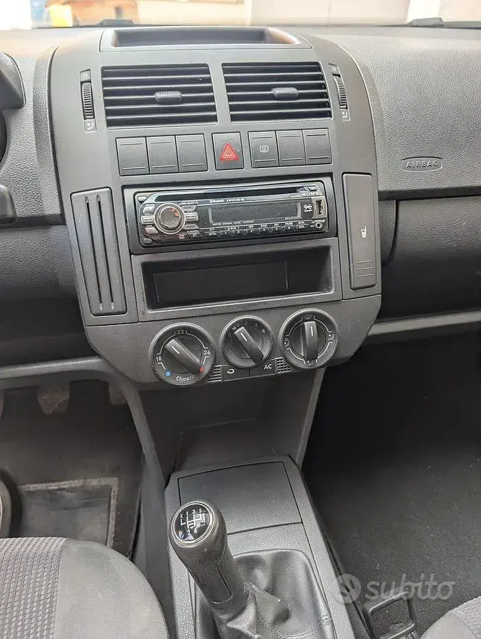 Usata VW Polo 75 CV (55 kW) 2006 Grigio Utilitaria