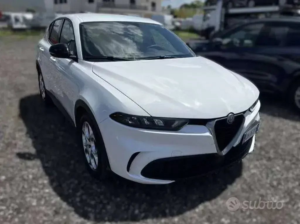 Usata Alfa Romeo Tonale Super 131 CV (96 kW) 2023 Bianco SUV