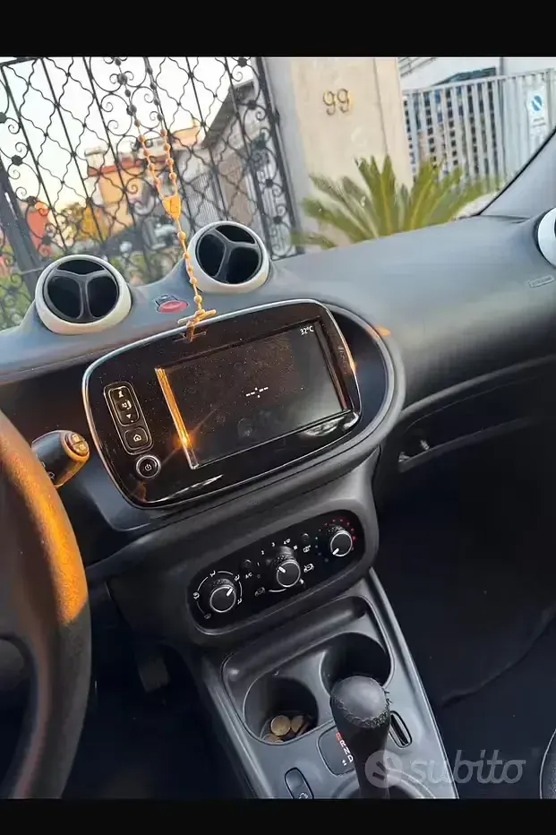 Usata Smart ForFour 71 CV (52 kW) 2017 Bianco Utilitaria