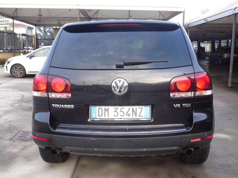 Usata VW Touareg 224 CV (164 kW) 2008 Nero SUV