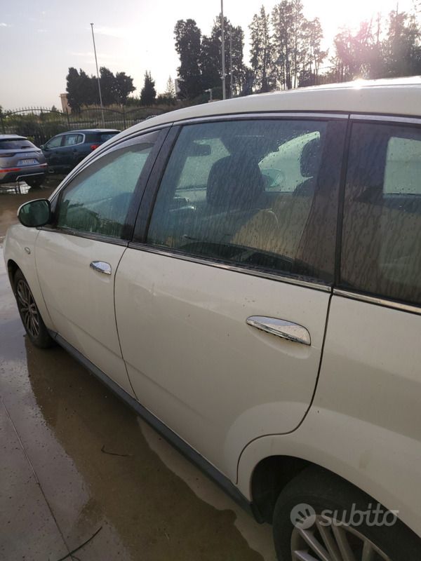 Usata Fiat Croma Wagon 150 CV (110 kW) 2010 Bianco Station wagon