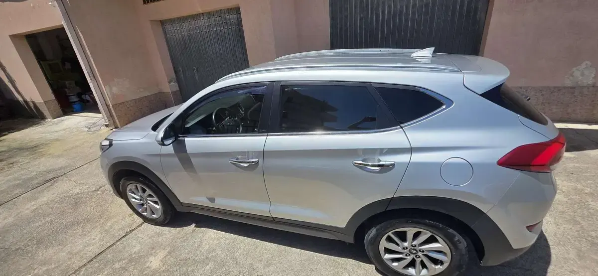 Usata Hyundai Tucson Xpossible 116 CV (85 kW) 2015 Grigio SUV