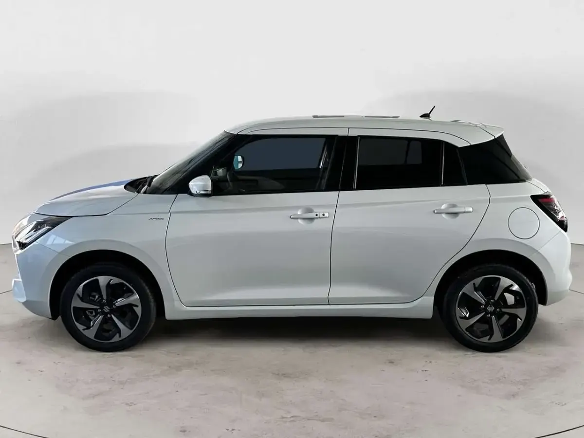 Nuova Suzuki Swift 83 CV (61 kW) 2025 Bianco Utilitaria
