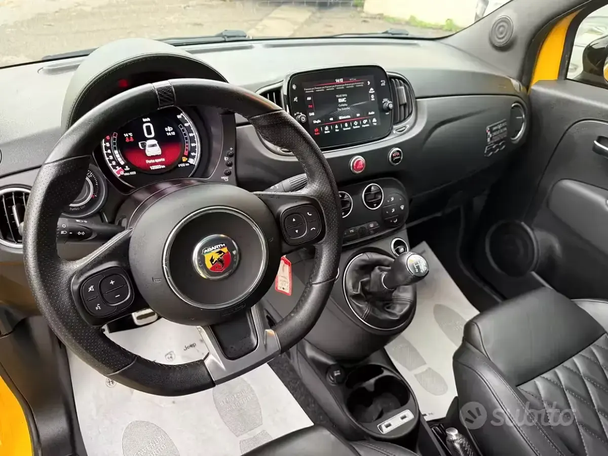 Usata Abarth 595 165 CV (121 kW) 2022 Giallo Berlina