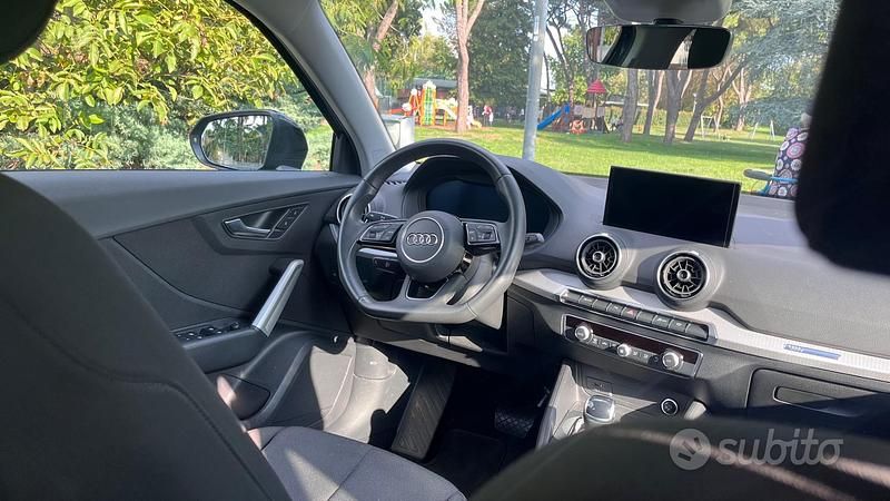 Usata Audi Q2 Admired 150 CV (110 kW) 2024 Grigio SUV