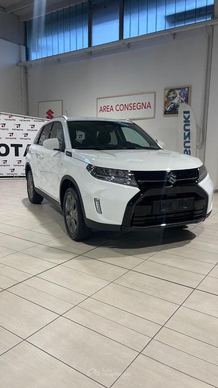 Nuova Suzuki Vitara Cool 110 CV (80 kW) 2025 Bianco SUV